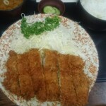 Aoitonkatsuandoresuto - Cランチ
                      ロースかつ定食