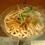 伽哩麺工房 麺の香 - 夏季限定の冷やしカレーうどん。一度食べたら病みつきになること間違いなし！