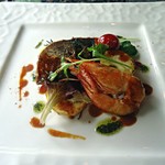 モゴット - 魚料理：イサキのグリエ