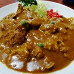 三好弥 - カツカレーライス　左側のとんかつ見えますか？