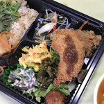 カメイノ食堂 - ムケッカ弁当