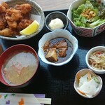 魚真 - 鶏唐揚定食