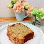 サンデーベイクショップ - バナナケーキ  ほどよいしっとり感で口当たり柔らか  