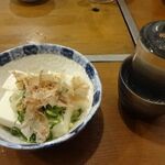 花水木 - 冷奴と地酒