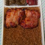 有限会社 九十九鶏本舗 - 九十九鶏弁当￥810税込み(R2.5.1撮影)