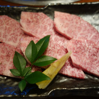 松阪牛炭火焼肉 東海亭 - カルビ