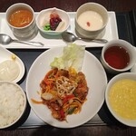 China 胡桃庵 - 肉ランチ