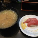 元祖寿司 - 大きなお味噌汁と中トロ