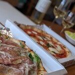 ラ・ピッコラ・ターヴォラ - 