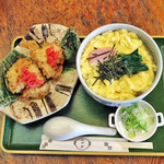 みのや - 玉子とじうどんｗｉｔｈ紅かしわ天