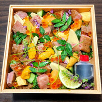 焼肉㐂舌 南船場 - 㐂舌特製和牛バラちらし(テイクアウト)