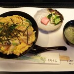 129847421 - 「名古屋コーチン 親子丼」900円（税別）