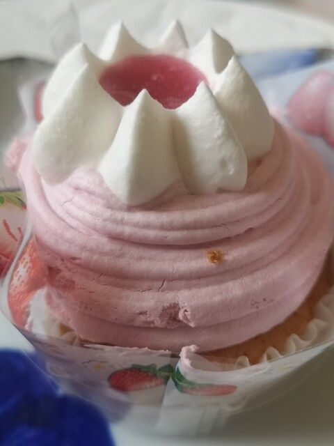 不二家 ヨークベニマル山田鈎取店 - 富沢（ケーキ）の写真