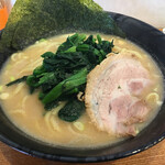 横浜家系ラーメン かねだ家 - 