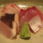 本濱 - 刺盛り  アオリイカ、イナダ、メジナ、イサキの炙り1