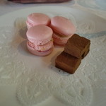 ル ポアン ドゥ ヴュ - マカロン＆トリュフ