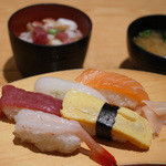 SUSHI-DINING たちばな - セレクトランチのにぎり