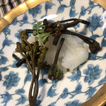 温石 - こちらは味噌柚子胡椒と和えず、塩とオリーブオイルでいただきます