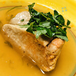 温石 - 北海道の鮟肝です。えっ、今の時期？と思われがちですが、冬に比べ脂が少なく、これはこれで美味しい。いわば青年期の肝でしょうか？　そのままお酒のつまみでも良いのですが、薄口醤油とお酒と砂糖で温めました。まだ半分残っているので、今夜が楽しみ