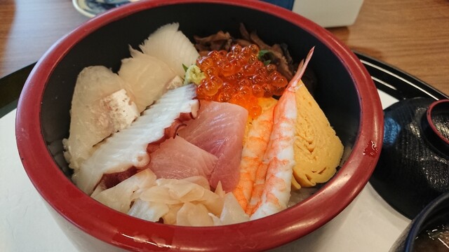 宇部72カントリークラブ万年池東コース レストラン ウベナナニカントリークラブマンネンイケヒガシコース レストラン 本由良 定食 食堂 食べログ