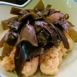 廻転寿司冨士丸 - 魚卵の煮物