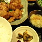 ぢどり亭 - 唐揚げ定食