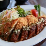 街の洋食屋メリメロ - カリカリ衣が【ポークカツランチ】美味しい！デミソースとからめて食べて２度おいしい！