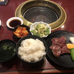 Teburu Oda Baikingu Yakiniku Oudou - 