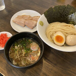 麺屋 承太郎 - 冷やしつけ麺。全部のせ。