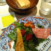 カンティーナ シチリアーナ トゥット イル マーレ 銀座4丁目 - 