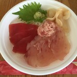 目利きの銀次 - マグロ三種丼