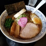 ラーメン ツバメ - 昔風そば(醤油) 750円