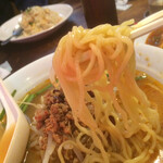 四季春 - 麺 するっと手繰ります