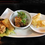 翔龍 - 中華粥ランチ　メイン料理三種