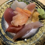 Sushi Douraku - つまみ盛り合わせ ¥325 税別