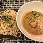 立吉餃子 - 濃厚ゴマ汁つけ麺（並）