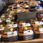 まんぷくさん - 店内の弁当