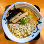 Niboshi Chuuka Hirohashi - しおにぼしそばの麺
