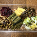 旬ものと日本酒 とみ笑 - 自家製漬物盛り合わせ