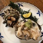 旬ものと日本酒 とみ笑 - ホッキとサザエ刺し