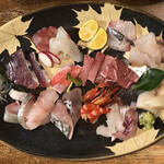 旬ものと日本酒 とみ笑 - 刺身盛り合わせ