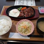 Oshokujidokoroakanaya - 牛サイコロステーキ定食