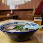 海平ラーメン - 器はこんな感じ