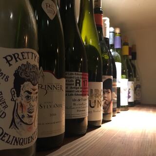 自然派をはじめ、多彩なワインをご用意♪グラスでも楽しめます