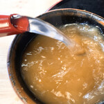 生そば 新清 - そば湯入れます♪