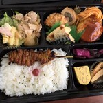 地鶏酒肴庵　ハナタレ - 鶏屋さんの幕の内弁当(税抜800円)