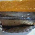 パティスリ・ル・スィエル - アプリコットショコラ（横から）