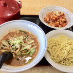 黄金 - 日替わりランチの味噌つけ麺と半麻婆丼 税込650円