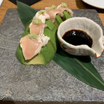 Sumibi Kushiyaki Yarento - 鶏とアボカドの山葵醤油