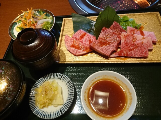 焼肉ひまわり 三輪店 本店 三田 焼肉 食べログ